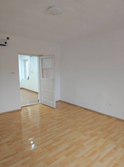 Ponúkame Vám na predaj rodinný dom v obci Abaújkér - Maďarsko - 8