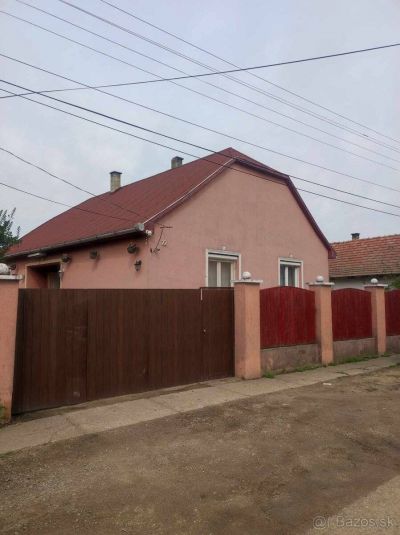 Ponúkame Vám na predaj rodinný dom v obci Méra - Maďarsko - 1