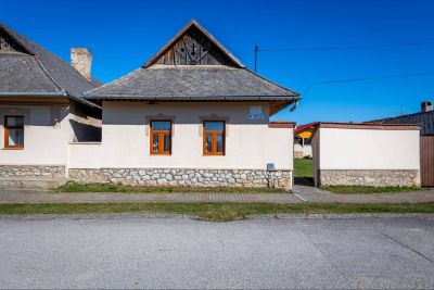 Ponúkam Vám na predaj rodinný vidiecky dom v lukratívnej obci Hídvégardó - Maďarsko - 1