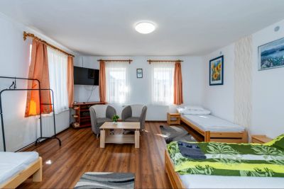 Ponúkam Vám na predaj rodinný vidiecky dom v lukratívnej obci Hídvégardó - Maďarsko - 8