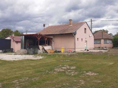 Ponúkame Vám na predaj nehnuteľnosť v obci Vilmány - Maďarsko - 2