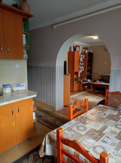 Ponúkame Vám na predaj rodinný dom v lukratívnej lokalite v obci Gönc - Maďarsko - 6