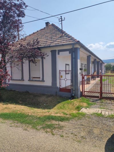 Ponúkame Vám na predaj rodinný dom v Abaújszántó - Maďarsko - 1