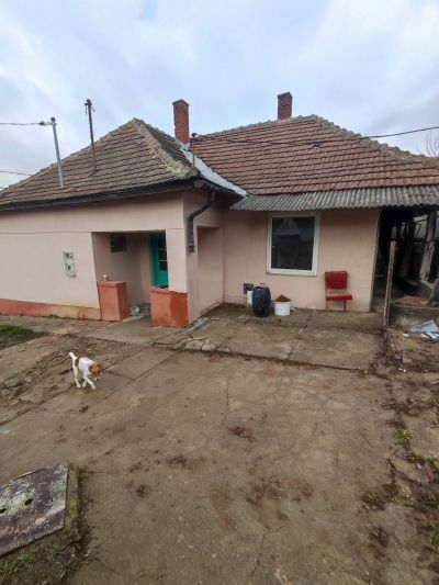 Ponúkame Vám na predaj rodinný dom v obci Szalaszend - Maďarsko - 11