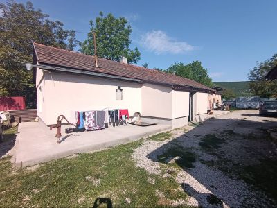 Ponúkam Vám na predaj rodinný dom v obci Hídvégardó - Maďarsko - 1