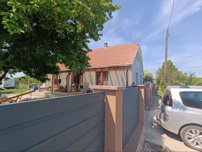 Ponúkame Vám na predaj rodinný dom v obci Aszaló - Maďarsko - 1