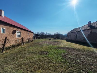 Ponúkame na predaj pozemok v obci Komjáti - Maďarsko