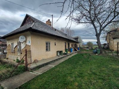 Na predaj vidiecky dom s veľkým pozemkom v obci Komjáti - Maďarsko