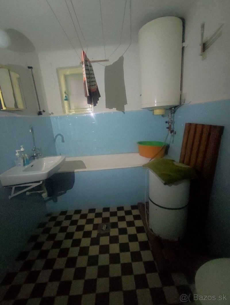 Ponúkam Vám na predaj rodinný dom v obci Szalaszend - 10