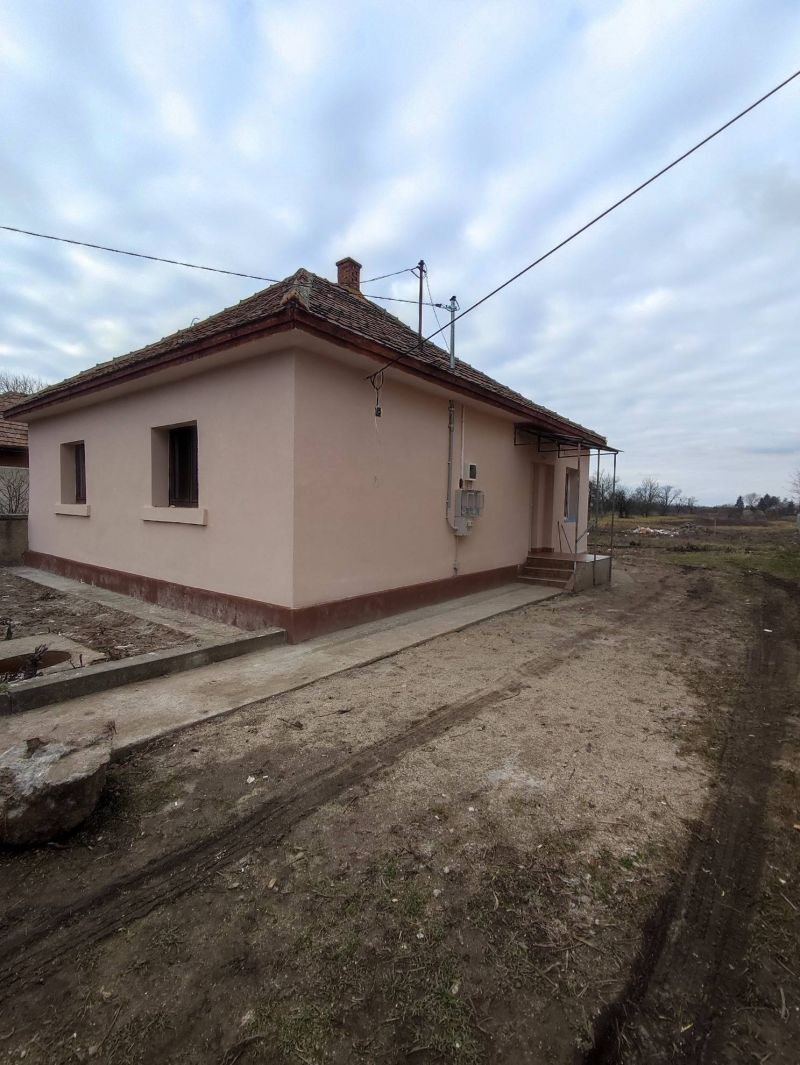 Ponúkame Vám na predaj rodinný dom v obci Abaújkér - Maďarsko - 3