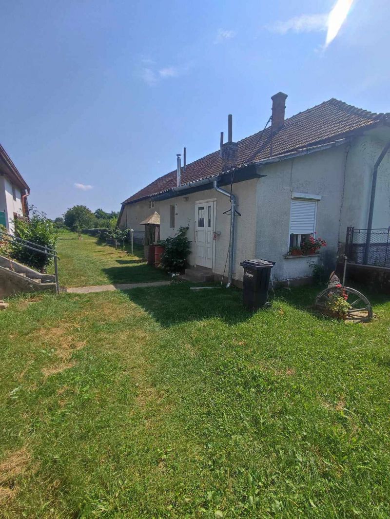 Ponúkame Vám na predaj rodinný dom v obci Komjáti - Maďarsko - 10