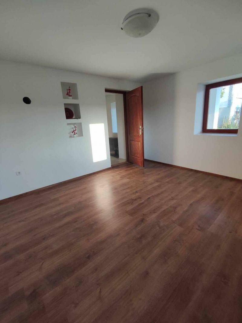Ponúkame Vám na predaj vidiecky dom v obci Szalaszend - Maďarsko - 4