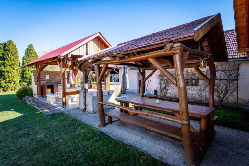 Ponúkam Vám na predaj rodinný vidiecky dom v lukratívnej obci Hídvégardó - Maďarsko - 37