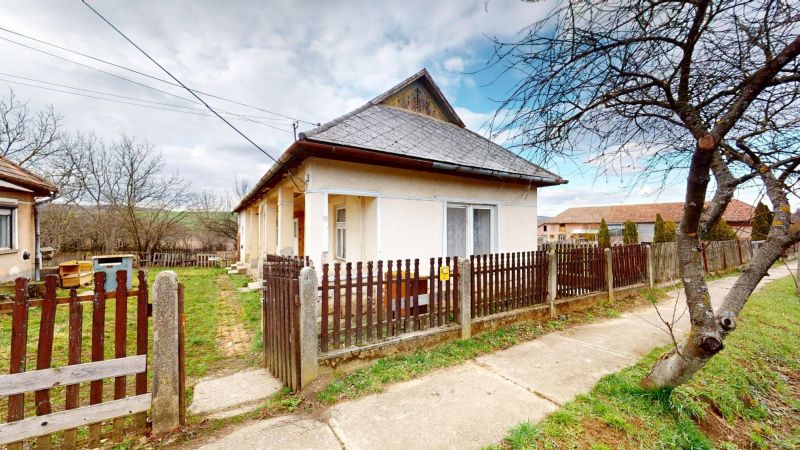 Ponúkame Vám na predaj vidiecky rodinný dom v obci Detek – Maďarsko - 1