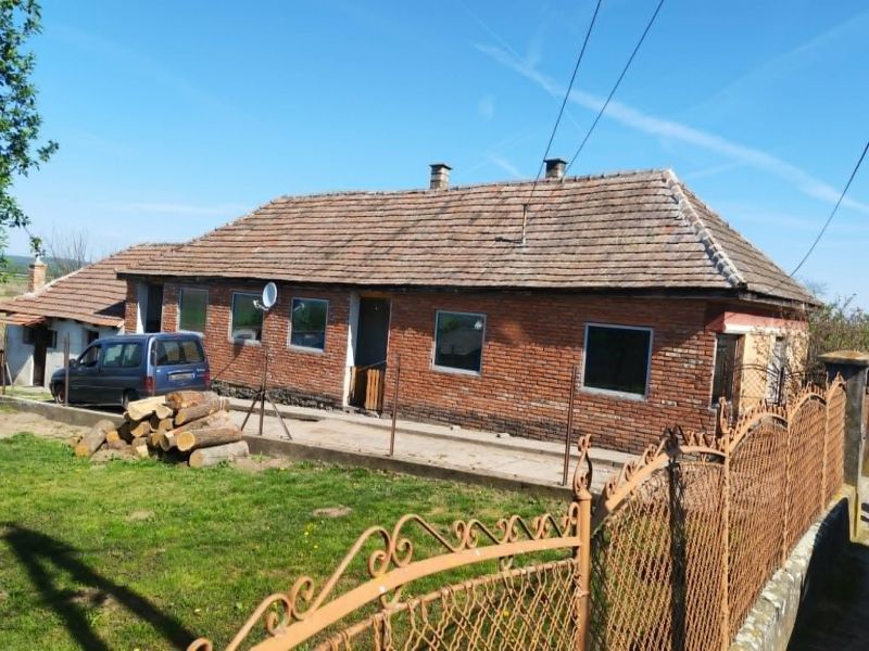 Na predaj rodinný dom v obci Vilmány v tichom, príjemnom prostredí - Maďarsko - 1