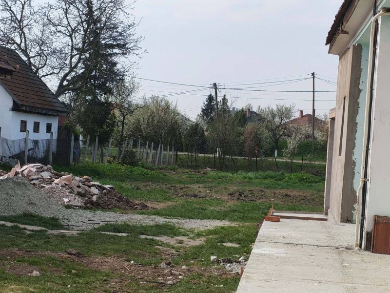 Ponúkam Vám na predaj rodinný dom v obci Halmaj – Maďarsko - 12