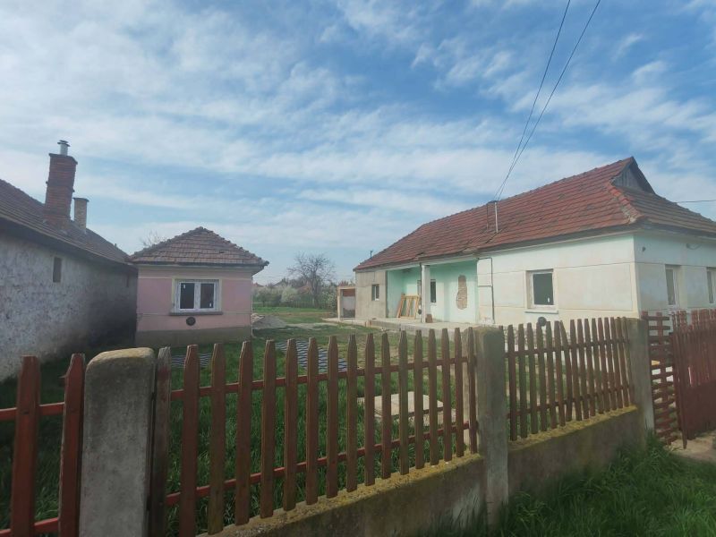 Ponúkam Vám na predaj rodinný dom v obci Halmaj – Maďarsko - 2