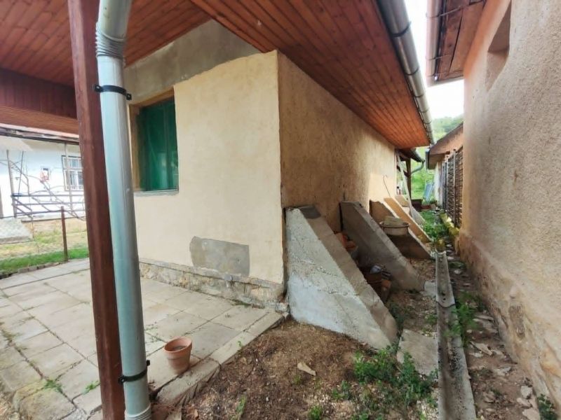 Na predaj vidiecky dom v krásnej lokalite - obec Tornabarakony – Maďarsko - 14