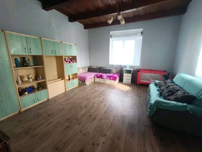 Ponúkame Vám na predaj rodinný dom v obci Tiszalúc - Maďarsko - 5