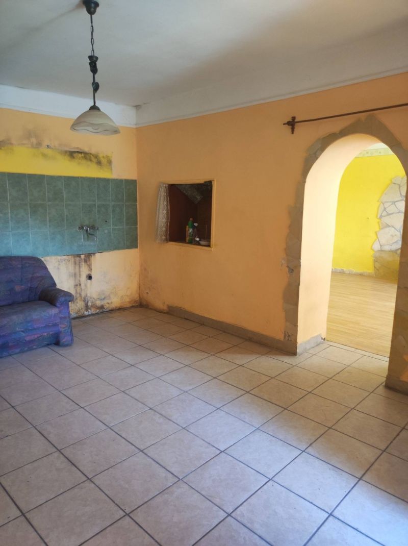 Ponúkame vám na predaj nehnuteľnosť v obci Vilmány - Maďarsko - 3