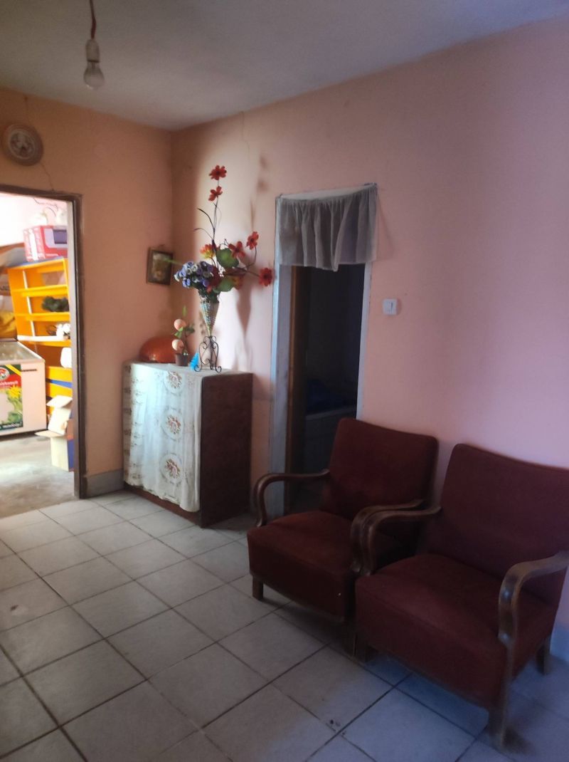 Ponúkame vám na predaj nehnuteľnosť v obci Vilmány - Maďarsko - 8