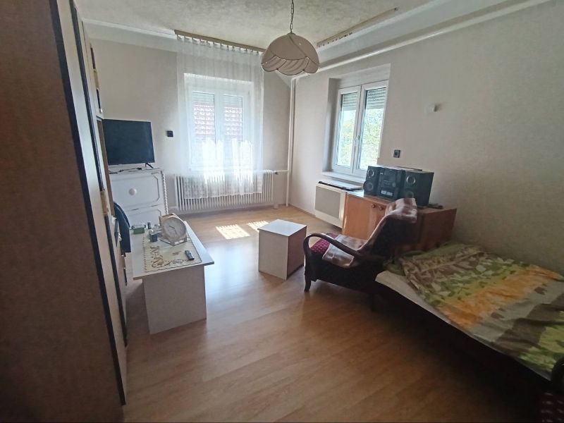 Ponúkame Vám na predaj rodinný dom v obci Gibárt - 12