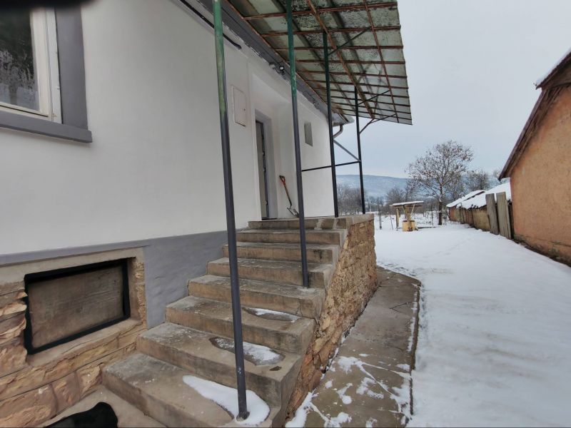 Ponúkame Vám na predaj rodinný dom v obci Bódvaszilas - Maďarsko - 12