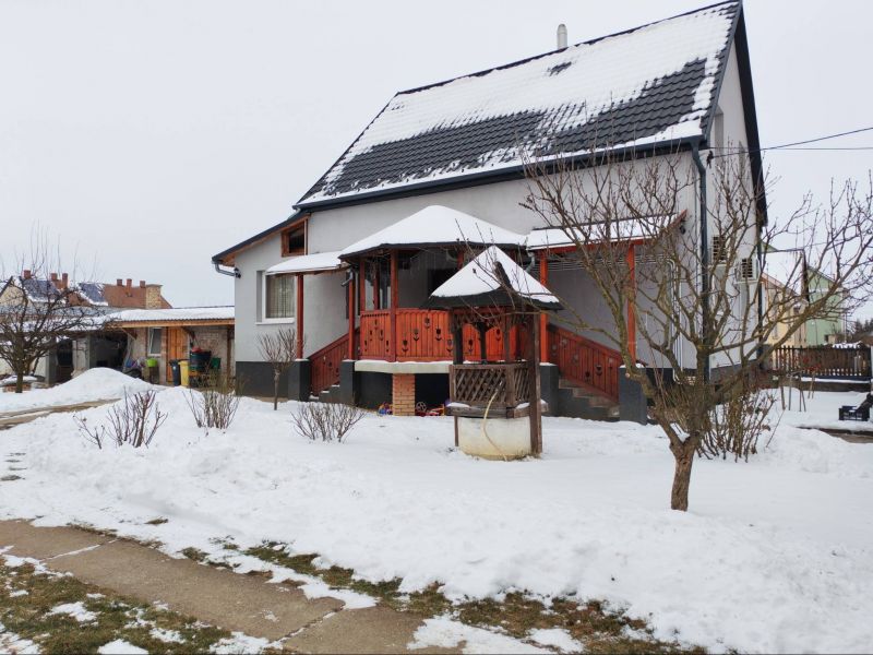 Ponúkam na predaj rodinný dom v lukratívnej lokalite obci Hidasnémeti - Maďarsko - 1