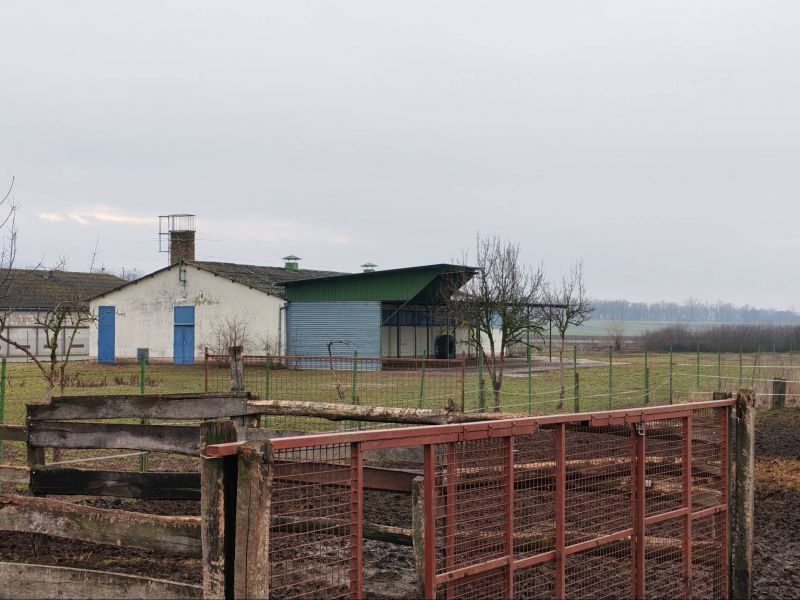 Ponúkame Vám na predaj skladový priestor v obci Vilmány – Maďarsko - 1
