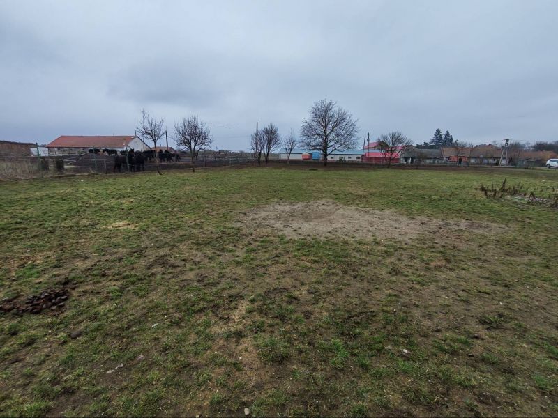 Ponúkame Vám na predaj skladový priestor v obci Vilmány – Maďarsko - 9