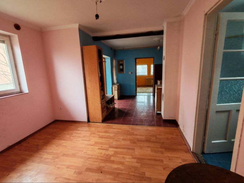 Ponúkam Vám na predaj rodinný dom v obci Kiskinizs – Maďarsko - 8