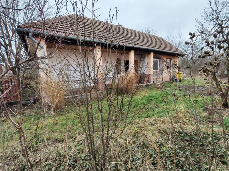 Ponúkam Vám na predaj rodinný dom v obci Kiskinizs – Maďarsko - 2