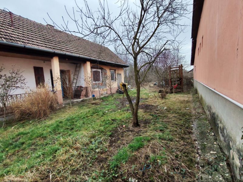 Ponúkam Vám na predaj rodinný dom v obci Kiskinizs – Maďarsko - 3