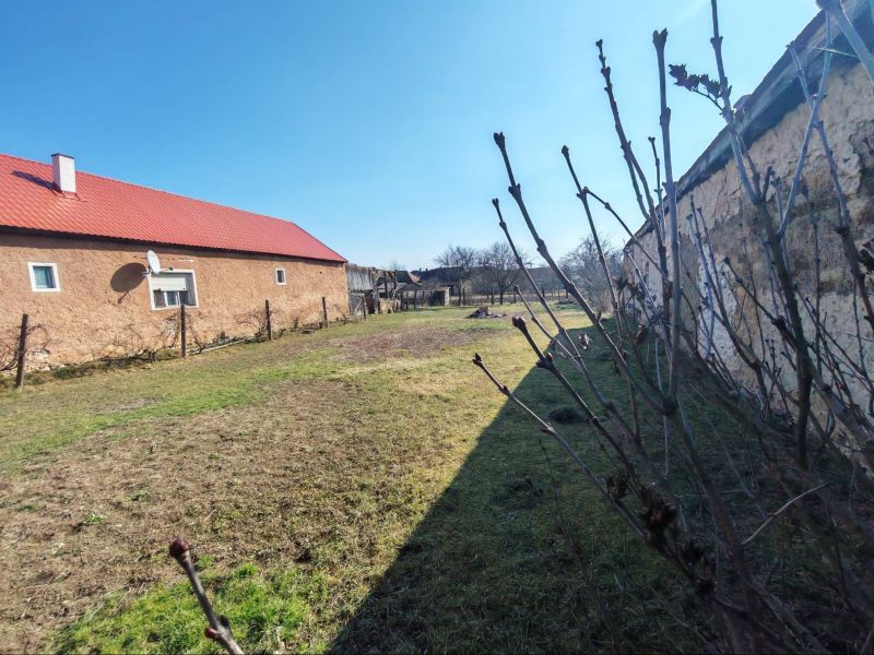 Ponúkame na predaj pozemok v obci Komjáti - Maďarsko - 2