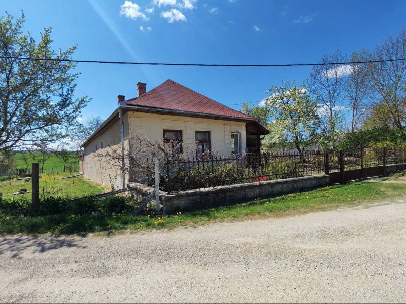 Ponúkam Vám na predaj rodinný vidiecky dom v  obci Becskeháza – Maďarsko - 3