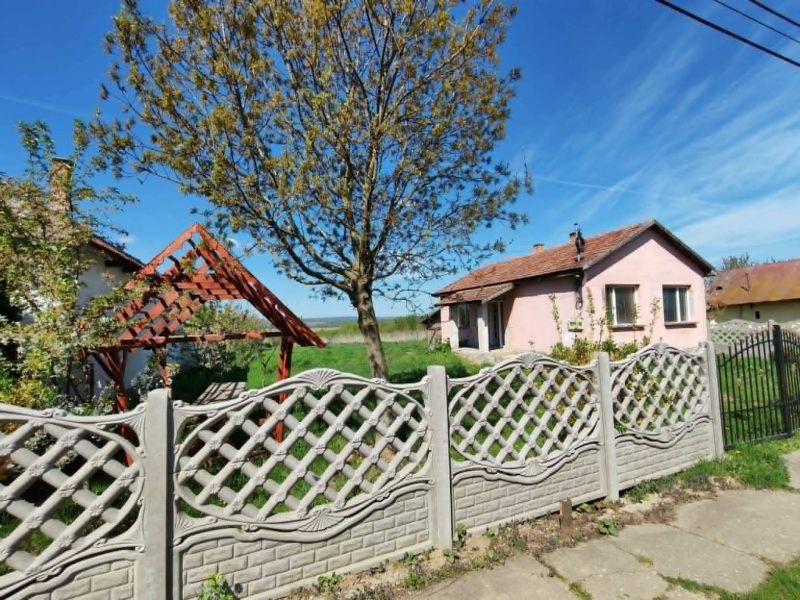 Na predaj rodinný dom v obci Vilmány - Maďarsko - 1