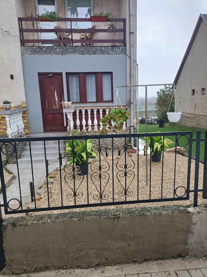 Ponúkam Vám na predaj rodinný dom v obci Encs Abaújdevecser - 2