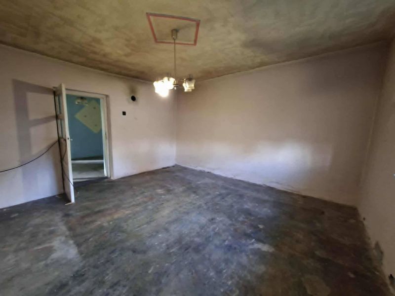 Ponúkame Vám na predaj rodinný dom v obci Encs Abaújdevecser - 12