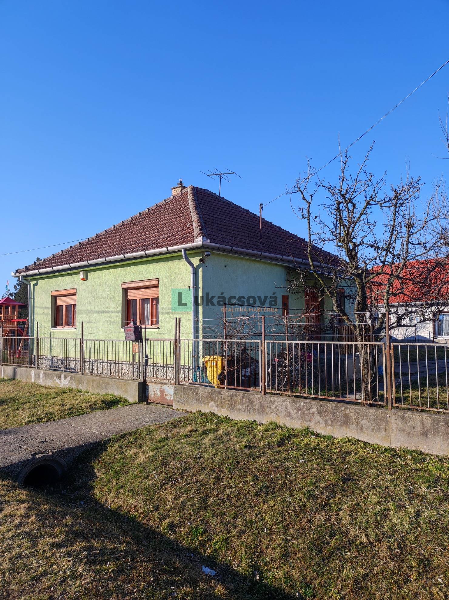 EXKLUZÍVNE vám ponúkame na predaj rodinný dom v meste Encs - Maďarsko