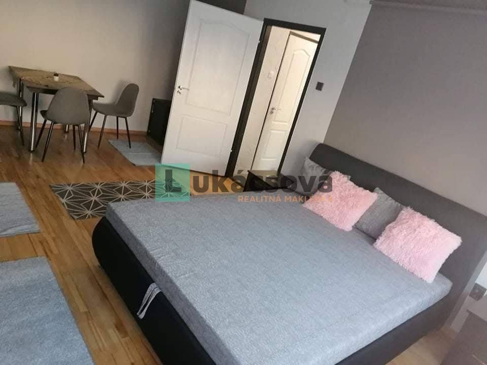 Exkluzívne vám ponúkame na predaj 1 izbový byt po rekonštrukcii v atraktívnej časti mesta Miškolc - Maďarsko