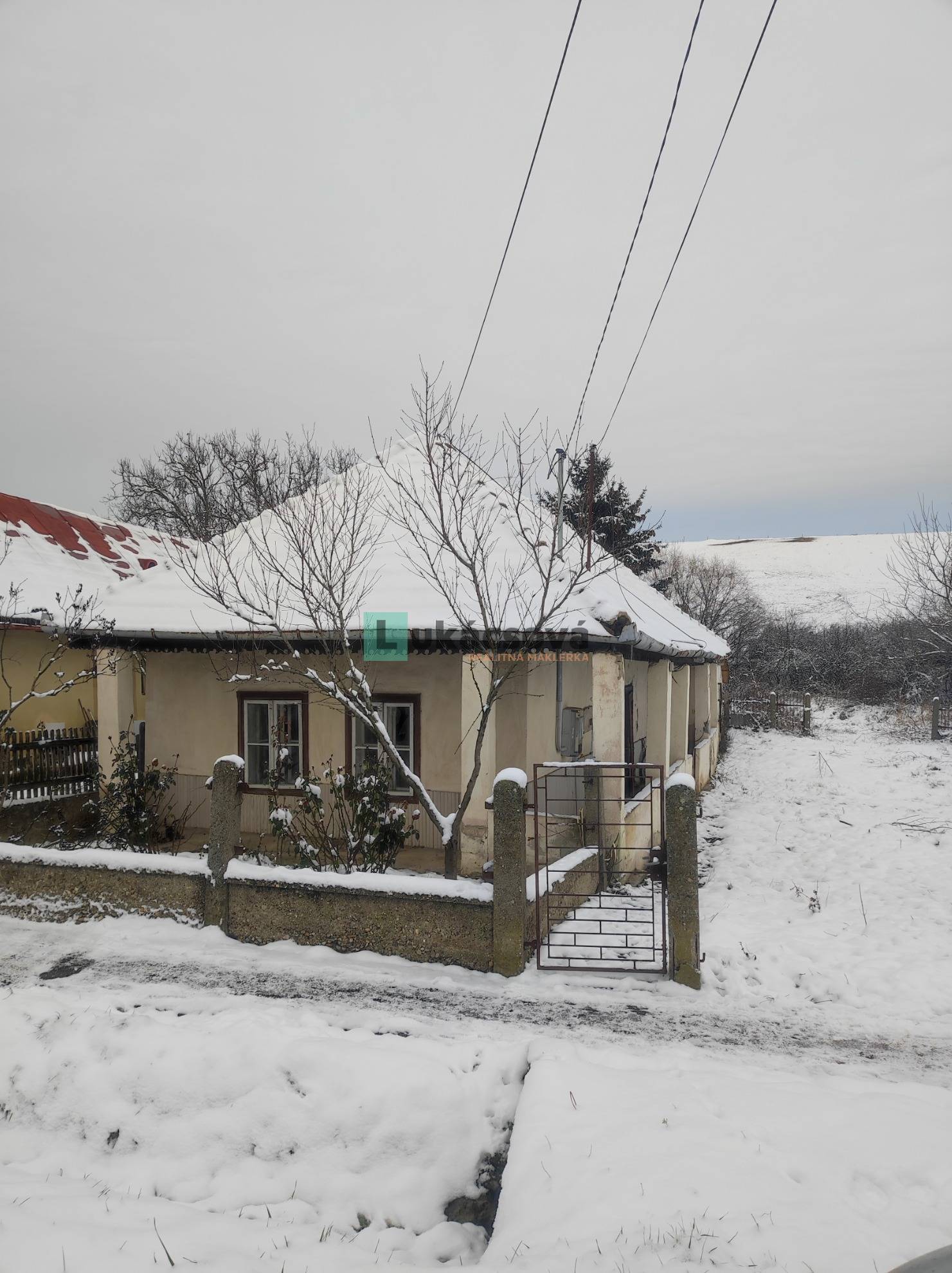 Ponúkame Vám na predaj rodinný dom v obci Encs Abaújdevecser - Maďarsko