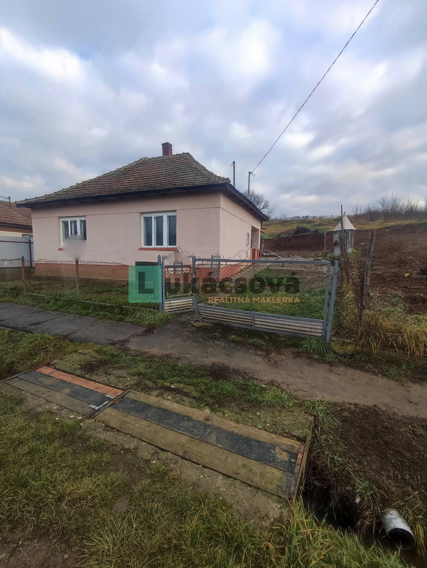 Ponúkame Vám na predaj rodinný dom v obci Szalaszend - Maďarsko