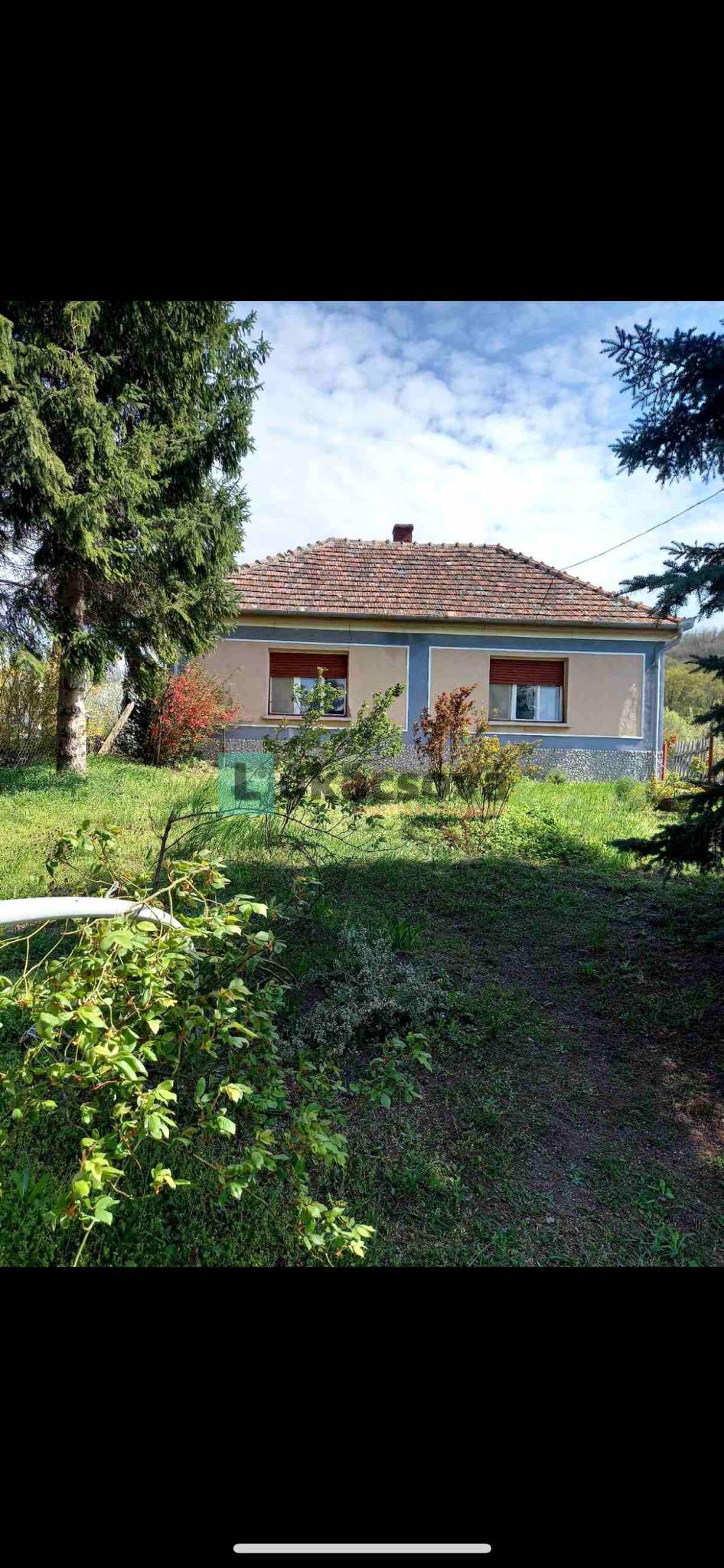 Ponúkam Vám na predaj rodinný dom s vlastným lesom v obci Hernádbűd - Maďarsko